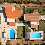 Mirela Mikri * Dassia (Corfu)
