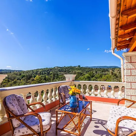Mirela Mikri Willa Dassia (Corfu)