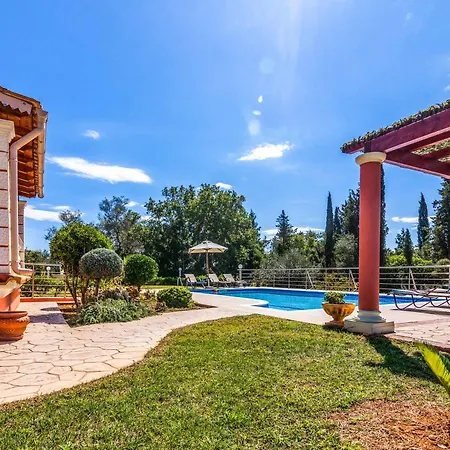 Mirela Mikri Willa Dassia (Corfu)