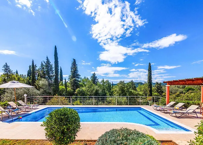 Mirela Mikri Villa Dassia (Corfu)
